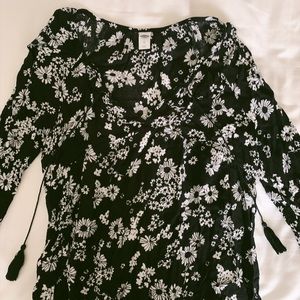 Floral blouse!